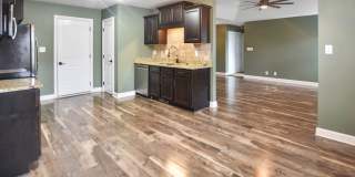 Pet Friendly Three Bedroom with Bonus! Gallery 8