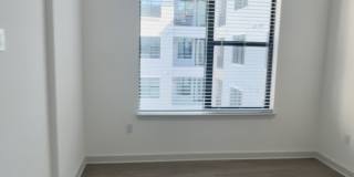 207 E Oak Ave Gallery 13