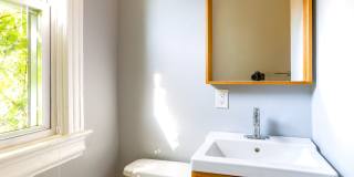 Classic 3 Bedroom Rowhome in Columbia Heights Gallery 39