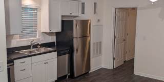 Rare.....One Bedroom One Bathroom Unit Available In Midtown! Gallery 7