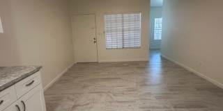 ELLIOT PLACE CONDOMINIUMS UPDATED/REMODELED GROUND FLOOR 1 BED PLUS DEN UNIT WITH 1 CAR GARAGE Gallery 12