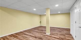220 Alder Street Gallery 7