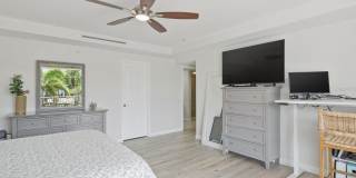 223 ISLAND Way Gallery 21