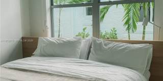 128 NE 46th St Gallery 8