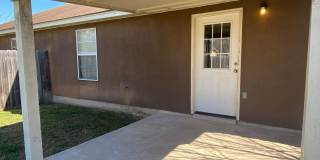 2/2/1 One Story Duplex / Ceramic Tile/ No Carpet / Fenced in Yard / CISD Gallery 20