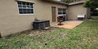 4998 SW 8th Ct Gallery 24