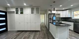 AVAILABLE: Updated 4 BR / 2 BA in Prime South Austin Location Gallery 20