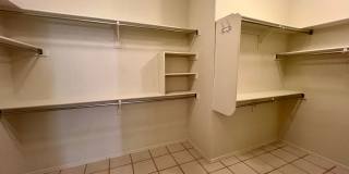Unfurnished, 1-year long-term rental Gallery 17