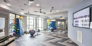 Park 35 on Clairmont Gallery 16