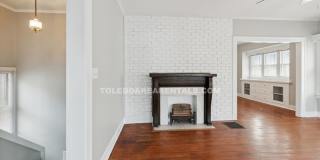 4138 N Lockwood Ave Upper Gallery 10