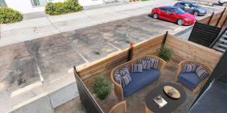 Awesome Updated 1 Bedroom apartment @ The Steelio with parking, pool and AC! EV Chargers! Gallery 6