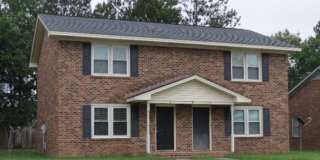 Mallwood- 2 BEDOOM, 1.5 BATH TOWNHOME Gallery 1