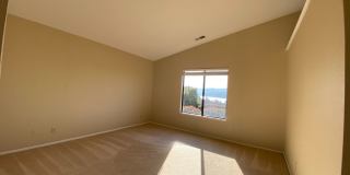 Single Story Beautiful Bay View Home Gallery 12