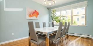 Perfect for underclassmen wanting a multi-year stay!  Luxury Apt w W/D in Unit near BU!  XL Rooms Gallery 8