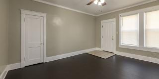 Hawthorne Street Gallery 71