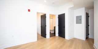 633 North 5th Street Gallery 7