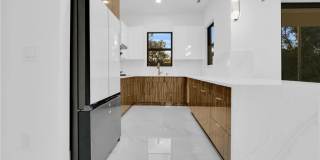 1601 Clark Avenue Gallery 13