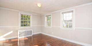 7 Hilltop Gallery 15
