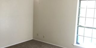 Welcome to 501 Marilyn Drive! Gallery 10