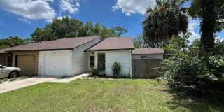 Cul-de-sac location with a fenced in yard. Gallery 1