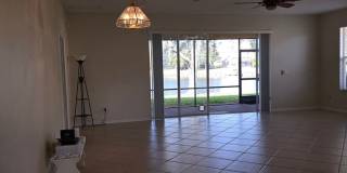 Lakefront Single Family Home with Views of Outdoor Paradise Gallery 5