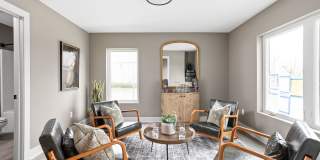 322 North Summit Street Gallery 31