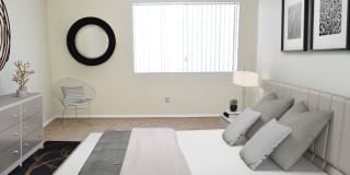 Burbank Village Apartments Gallery 4