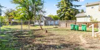 Fully Updated 2/1-Directly Across From 20th St Park- Available Now*** One Room Lease take over*** Gallery 15