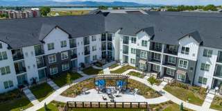 Avenida at Centerra Age 55+ Apartment Homes Gallery 33