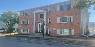 Aldrich Apartments | Near I-94 & Theodore Wirth Gallery 1