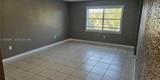 4314 NW 9th Ave Gallery 5