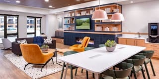 The Loden Gallery 33