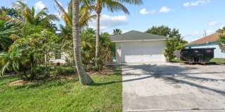 1574 SE Appamattox Terrace Gallery 1