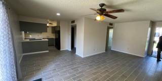 Cute 2 bedroom 2 bath Condo for RENT in Four Palms Condominium Complex Gallery 3