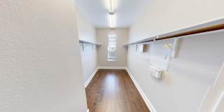 Gorgeous Condo in Edgewick - Minutes from Soco! Gallery 31