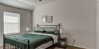 Cozy 3-Bed Retreat in Yukon - Fully Furnished & All Utilities Included Gallery 16