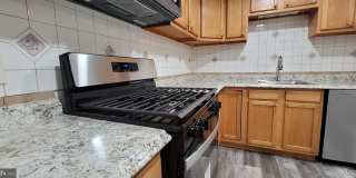 2209 GREENWOOD Drive Gallery 9