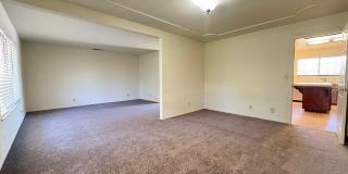Spacious 4 Bedroom Home in Quiet Galt Neighborhood Gallery 9