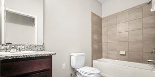 1322 Trafalgar Parkway Gallery 19