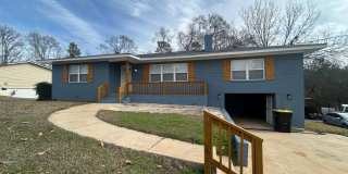 36 Mitchell St - Newnan, GA - Newly Renovated, 4BDRM / 3BA - AVAILABLE NOW! Gallery 1