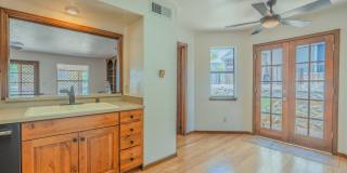 6815 VILLA HERMOSA Drive Gallery 30