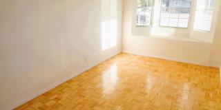 Adorable Single Level Northeast Home With Refrigerated Air Located In Quiet Neighborhood Gallery 8