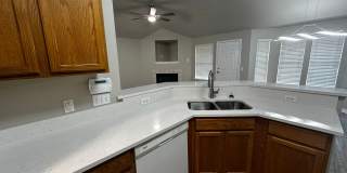 Del Valle -   SFH    ( 2 wks free rent w/ lease thru 5/31/27  w/ qualified app ) Gallery 13