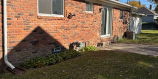 3 BED, 1.5 BATH IN DOWNTOWN PLYMOUTH Gallery 1