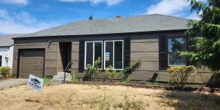 2-bedroom 1 bath House Gallery 1