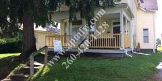 2 BR Upper Apartment Near Promenade Park Gallery 1