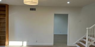 1044 Fairview Drive Gallery 3