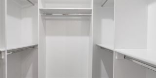 3 Bedroom 2.5 Bathroom Town Home - 1 Car Garage - dog negotiable Gallery 14