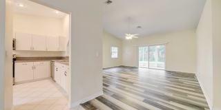 For Lease - Palmetto Trace 3 BR | 2 BA  - Community Pool - 2 Car Garage - Lawn Service Included! Gallery 10