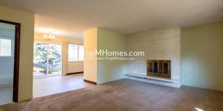 Two Bedroom Charmer in the Heart of Oregon City - Garage Included! Gallery 1